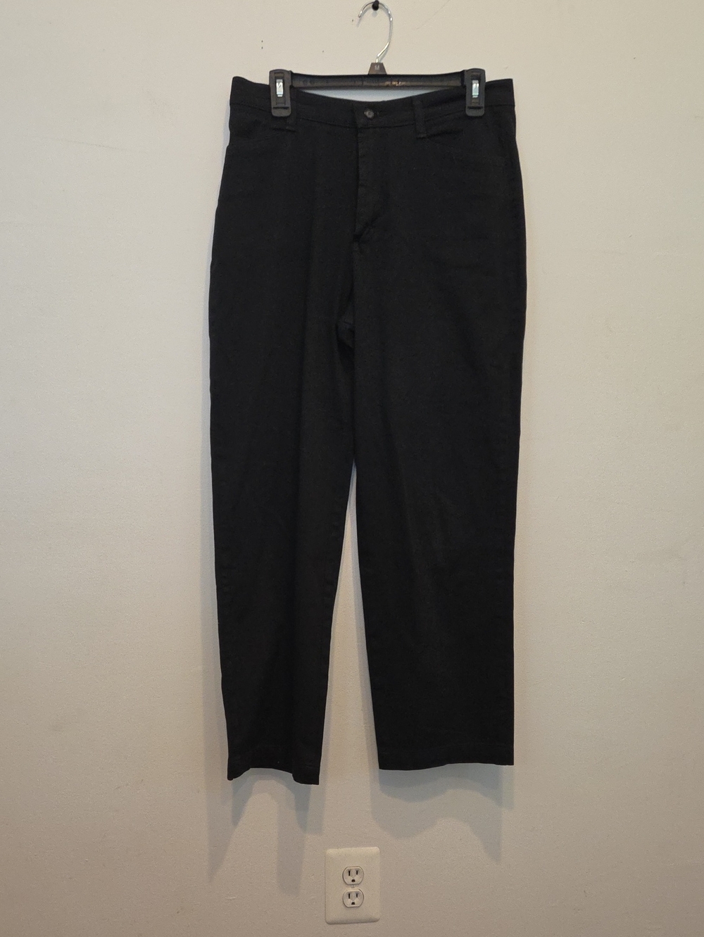 Lee Women's Straight Leg Pants in Black